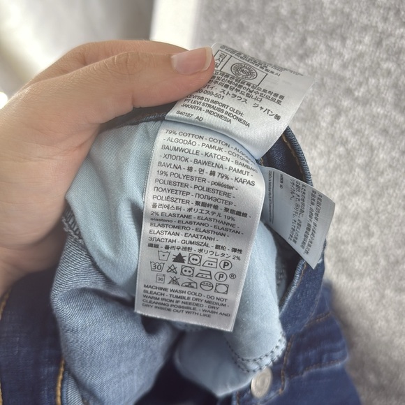 Levis Blue Jean Denim Classic Shorts Womens Size 33 High Rise - Picture 7 of 8